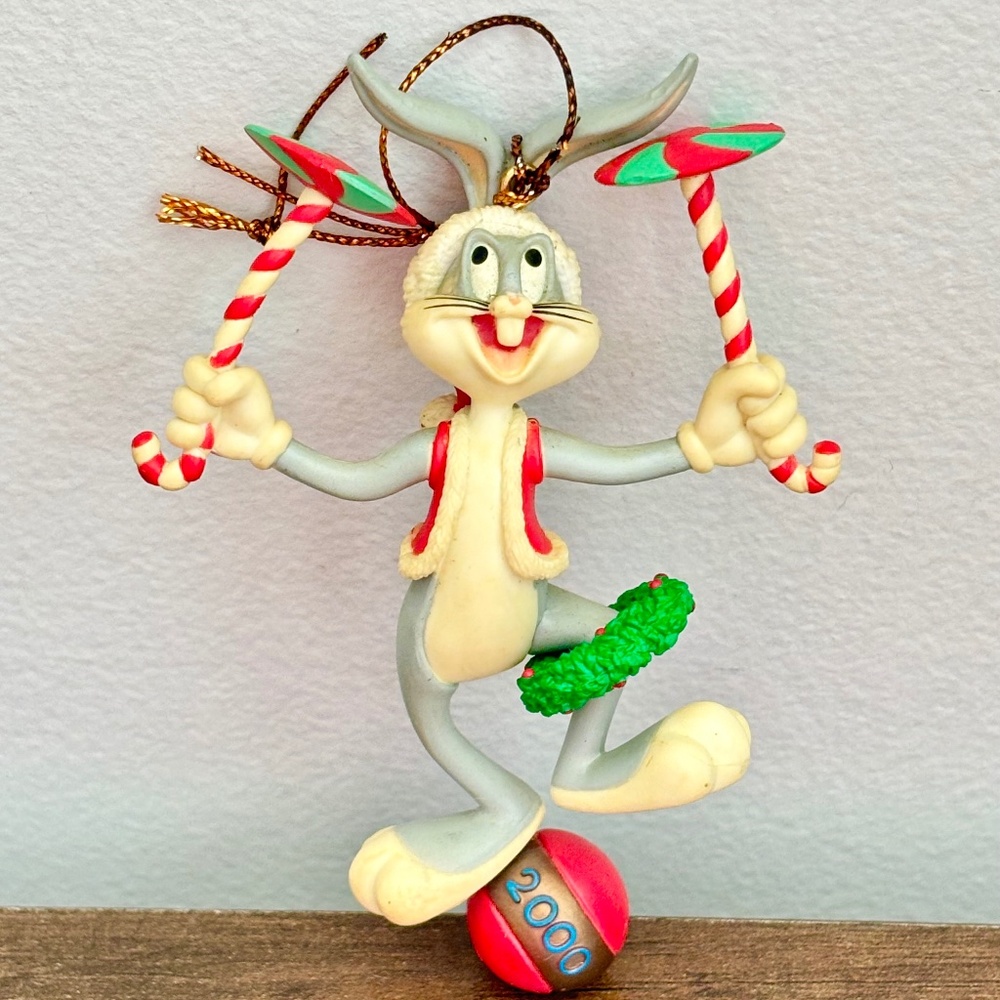 VINTAGE Warner Bros Looney Tunes BUGS BUNNY Spinning Plates 2000 Tree Ornament